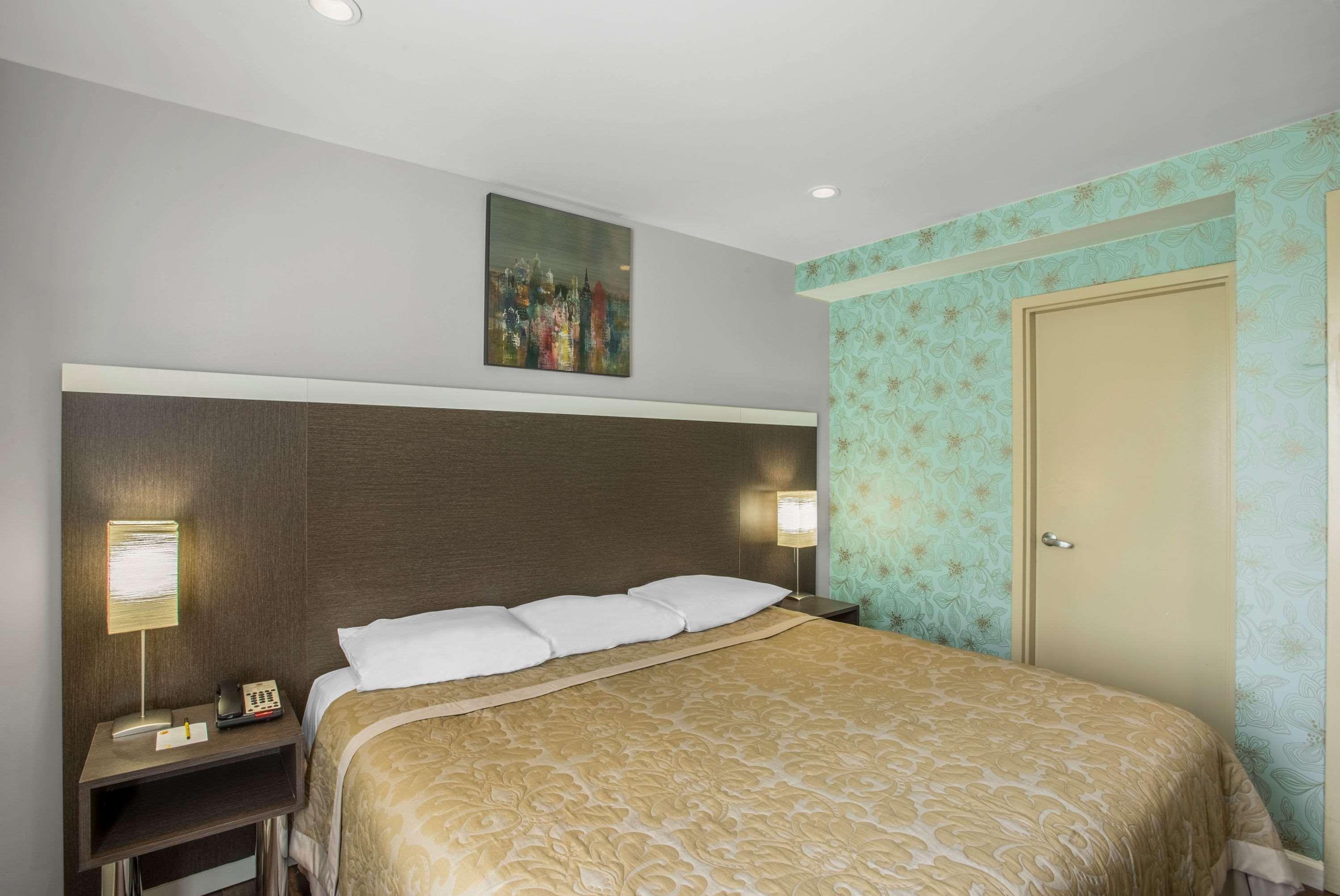 Super 8 By Wyndham Brooklyn / Park Slope Hotel نيو يورك المظهر الخارجي الصورة