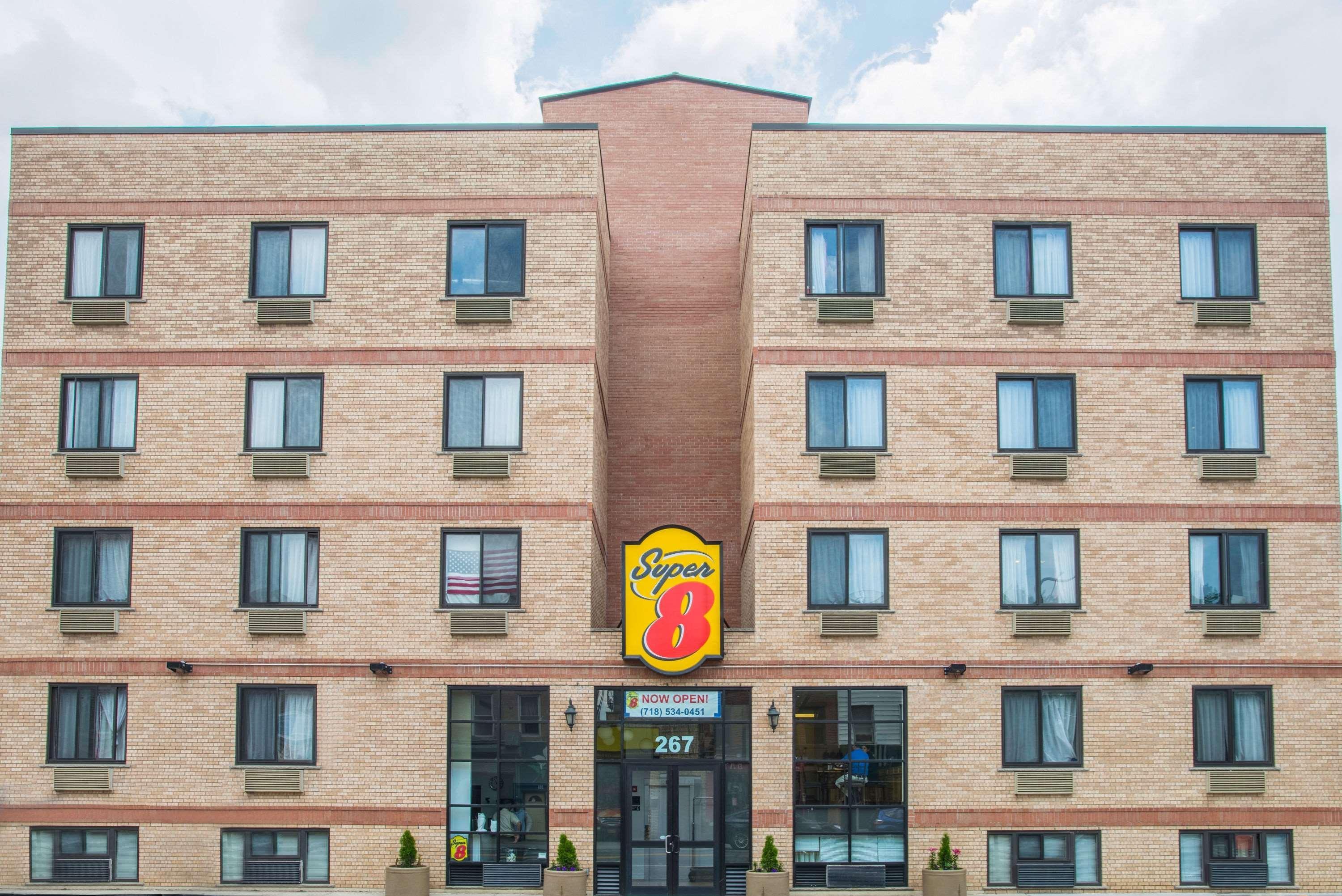 Super 8 By Wyndham Brooklyn / Park Slope Hotel نيو يورك المظهر الخارجي الصورة