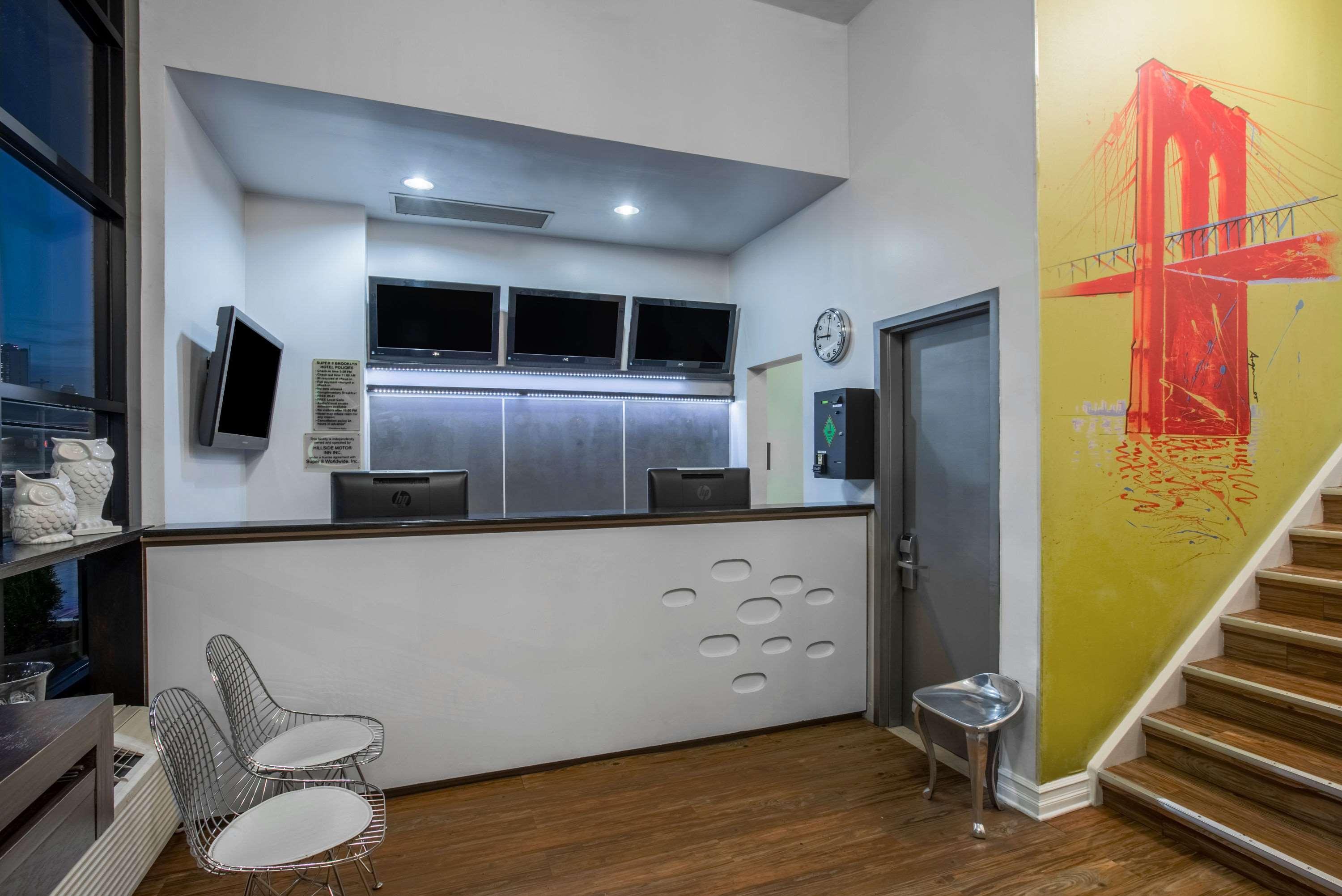 Super 8 By Wyndham Brooklyn / Park Slope Hotel نيو يورك المظهر الخارجي الصورة