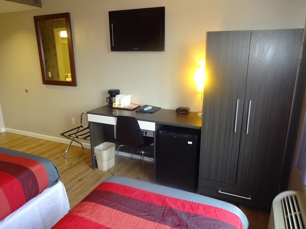 Super 8 By Wyndham Brooklyn / Park Slope Hotel نيو يورك المظهر الخارجي الصورة