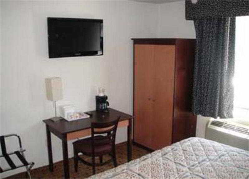 Super 8 By Wyndham Brooklyn / Park Slope Hotel نيو يورك الغرفة الصورة